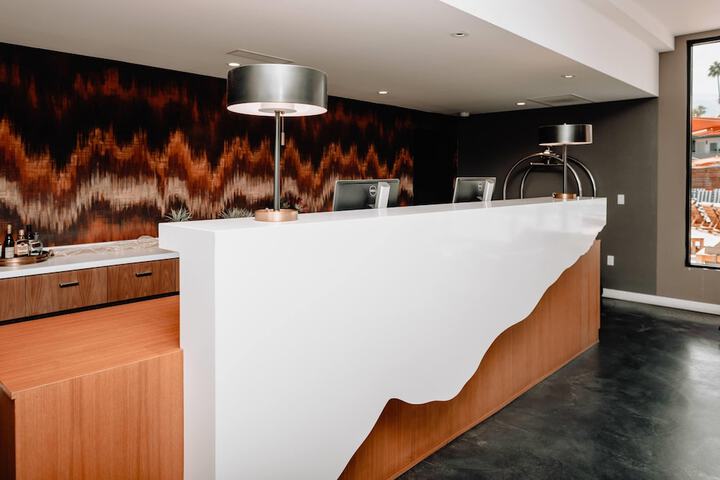 Entrance & Lobby