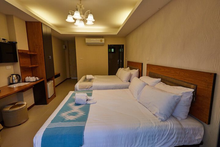 Room 26 of 94