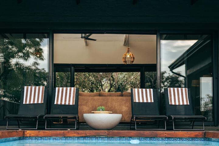 Pool 163 of 242