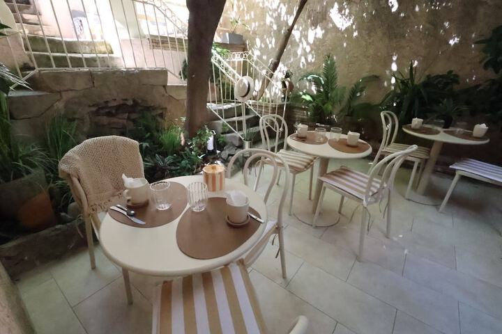 Terrace/Patio 104 of 128