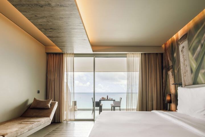 Room 54 of 178