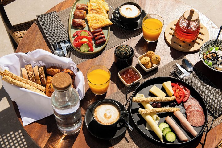Breakfast/Coffee Service 81 of 95
