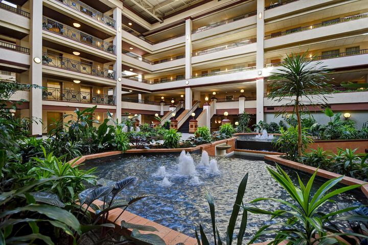 Hotel Interior 4 of 112