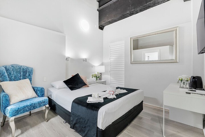 Room 8 of 29