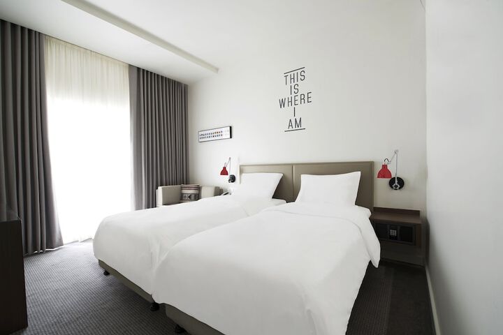 Room 3 of 23