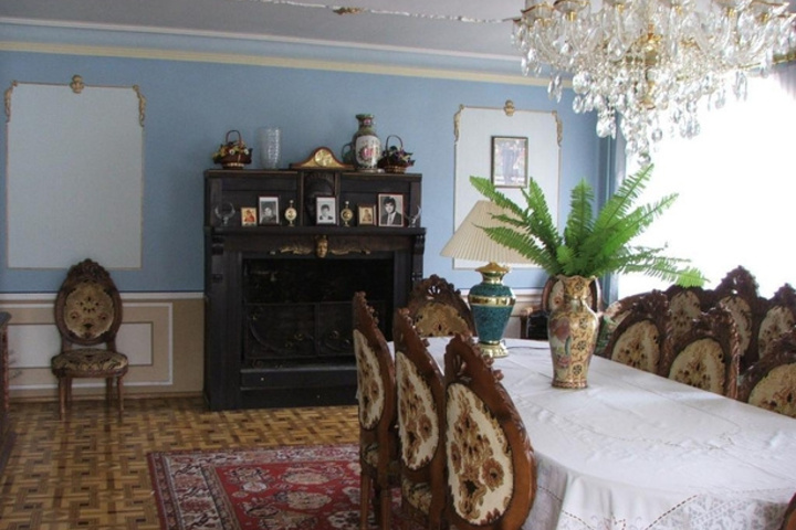 Room 6 of 22