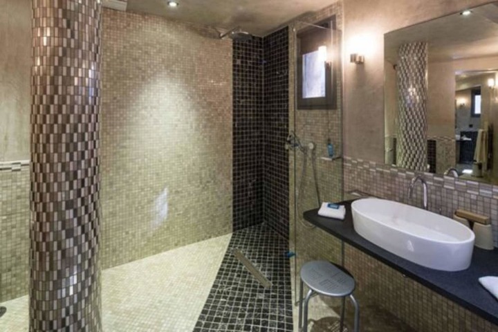 Bath Photo