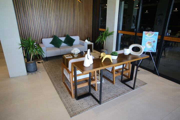 Hotel Interior 8 of 64