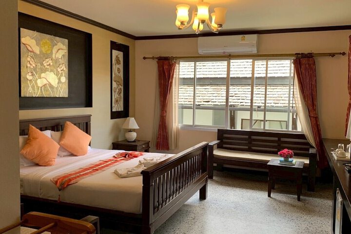 Room 52 of 123