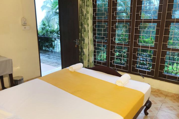 Room 16 of 48