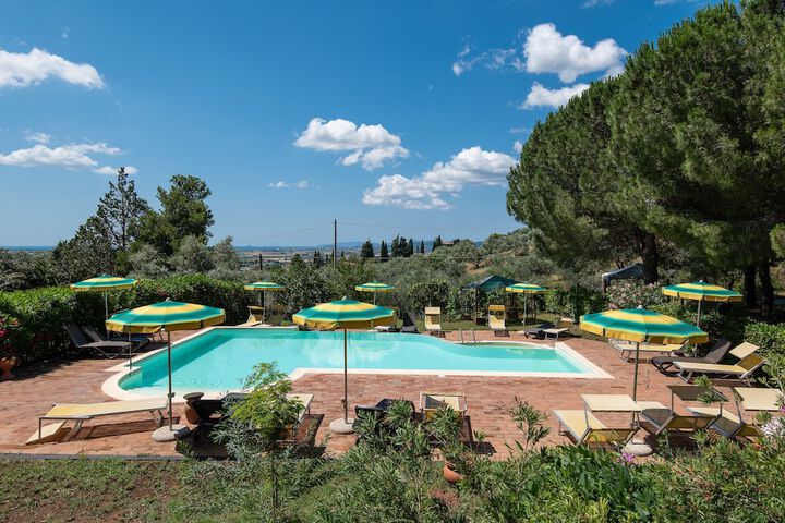 Pool Hotel