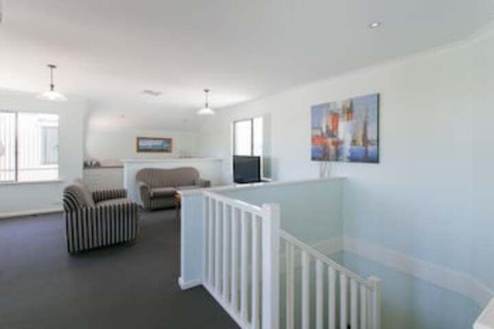 Room 37 of 60