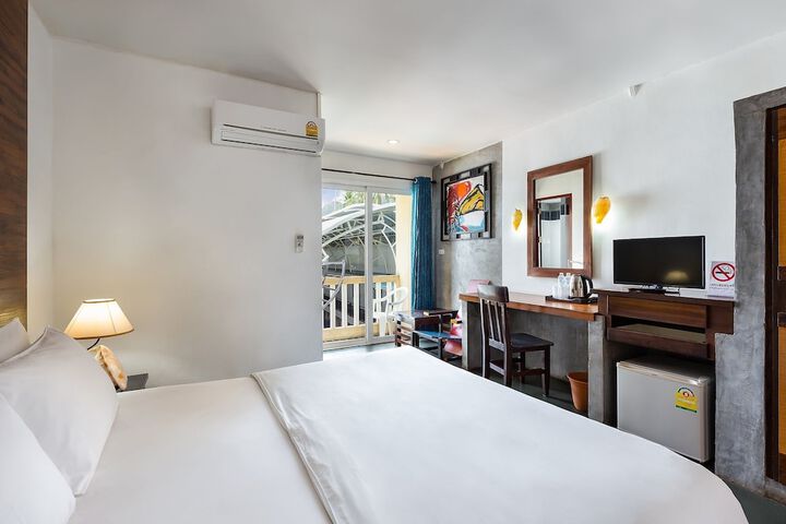 Room 5 of 25