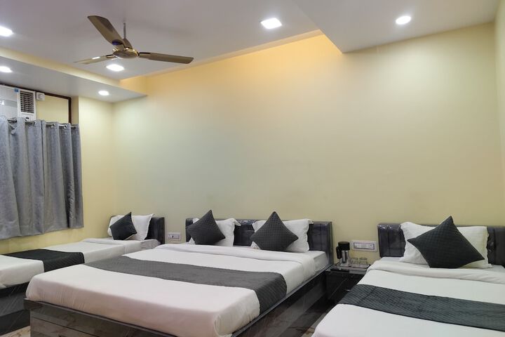 Room 15 of 48