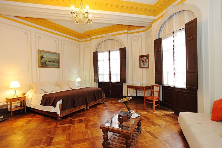 Room 4 of 44