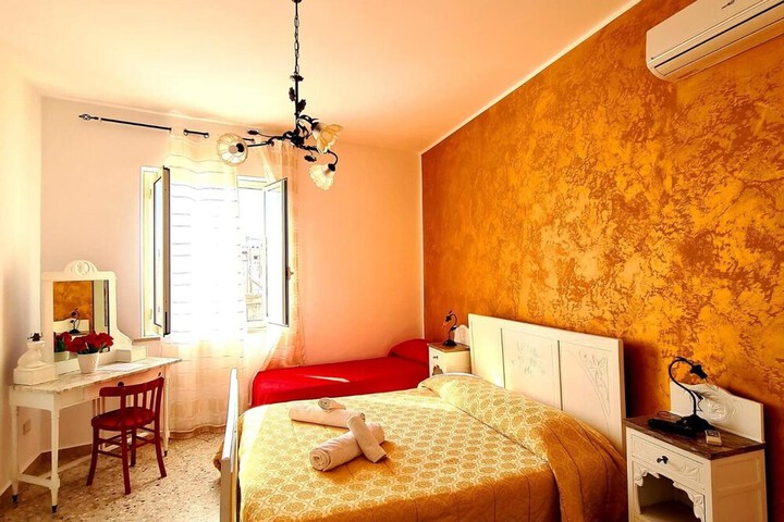 Room 10 of 51
