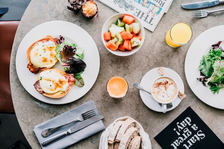 Breakfast/Coffee Service 64 of 90