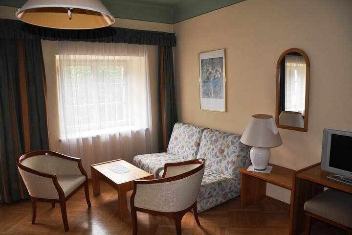 Room 19 of 57
