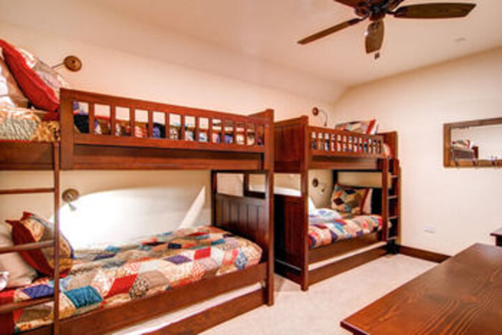Room 40 of 101