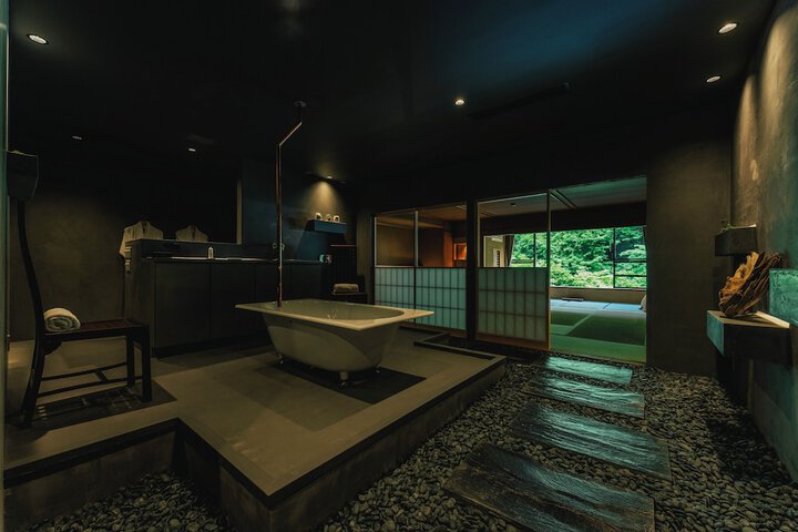 Room 20 of 85