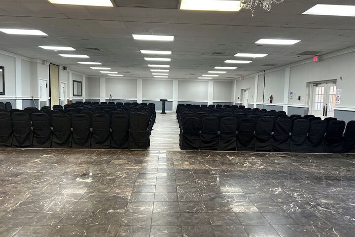 Business Center 47 of 49