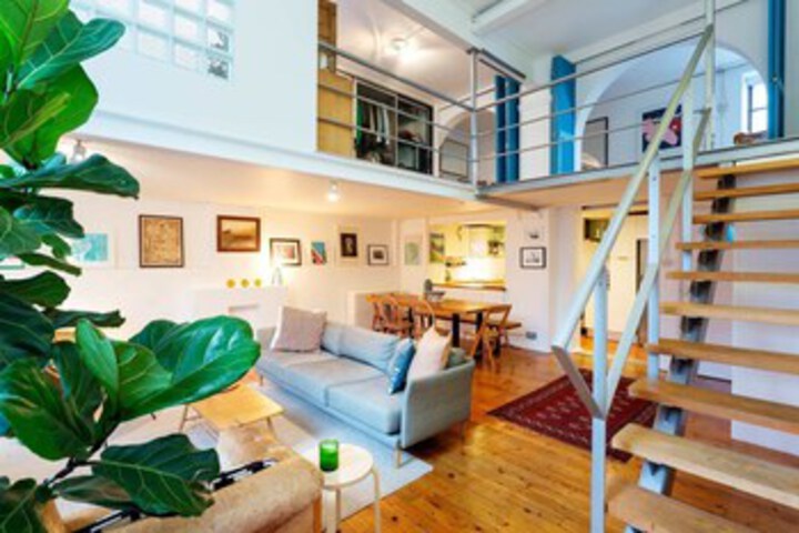 Room 8 of 20