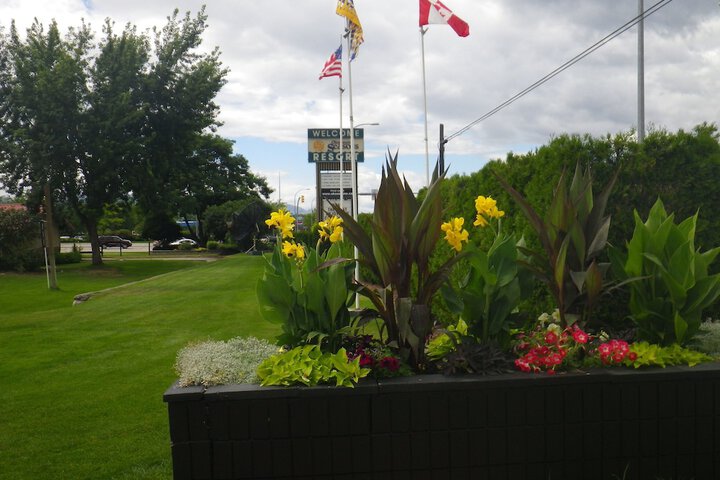 Property Grounds 23 of 29