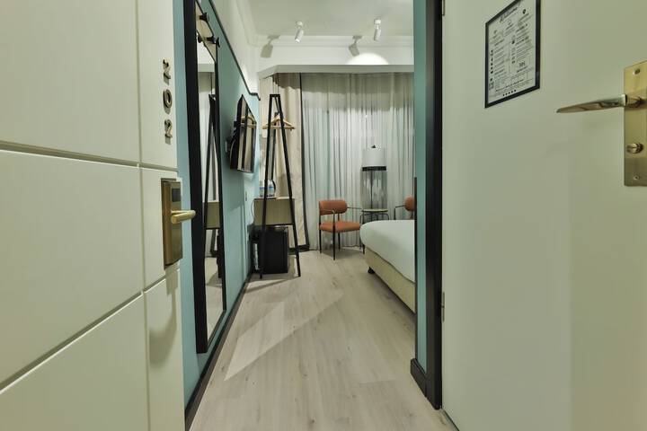 Room 26 of 59