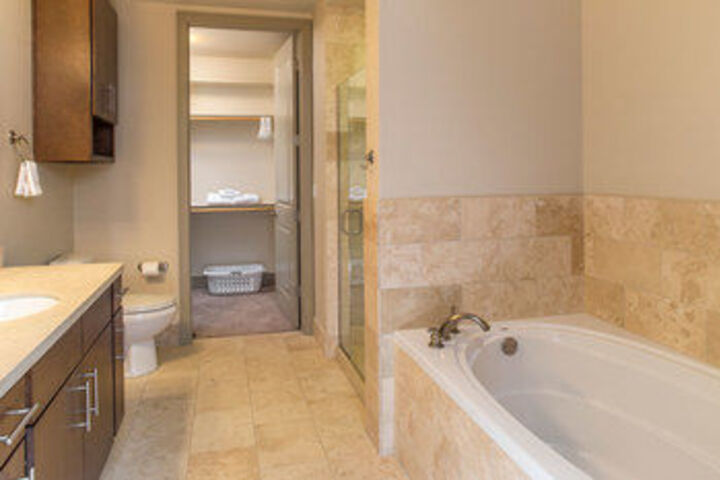 Room 2 of 17