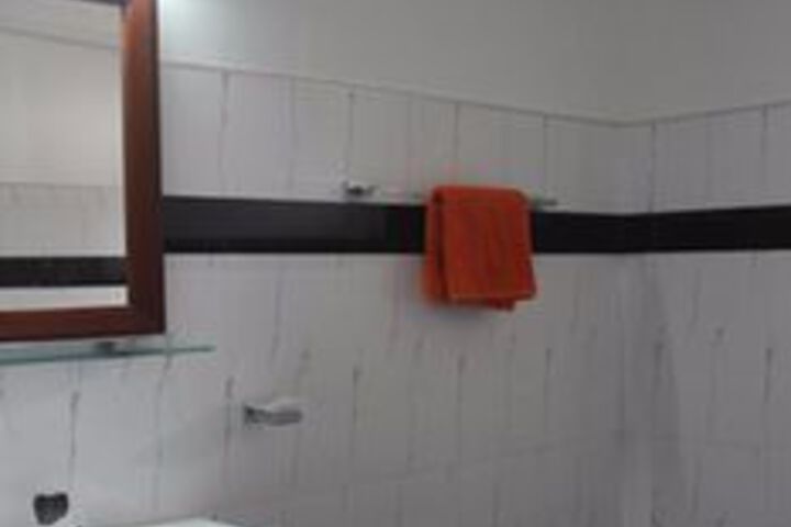 Room 3 of 16