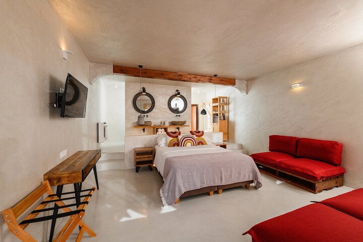 Room 8 of 139