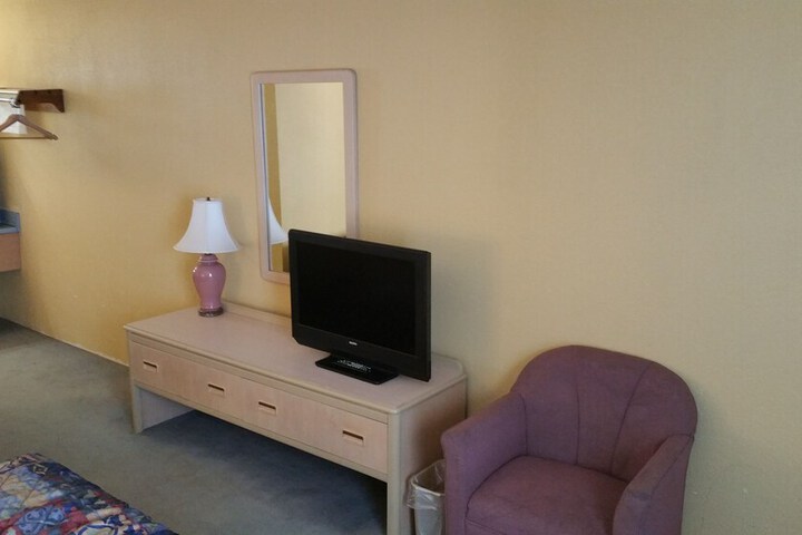 Room 26 of 46