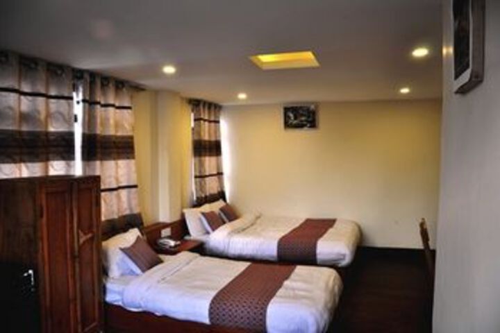 Room 14 of 60