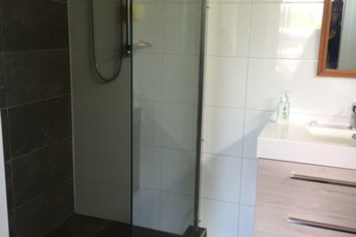 Room 2 of 15