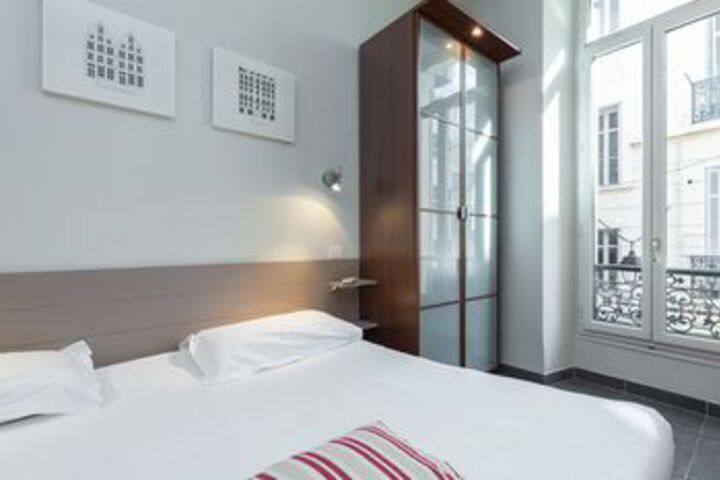 Room 5 of 20