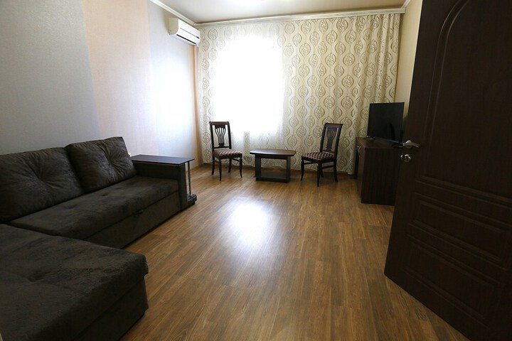 Room 21 of 36