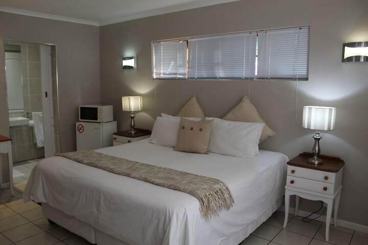 Room 28 of 56
