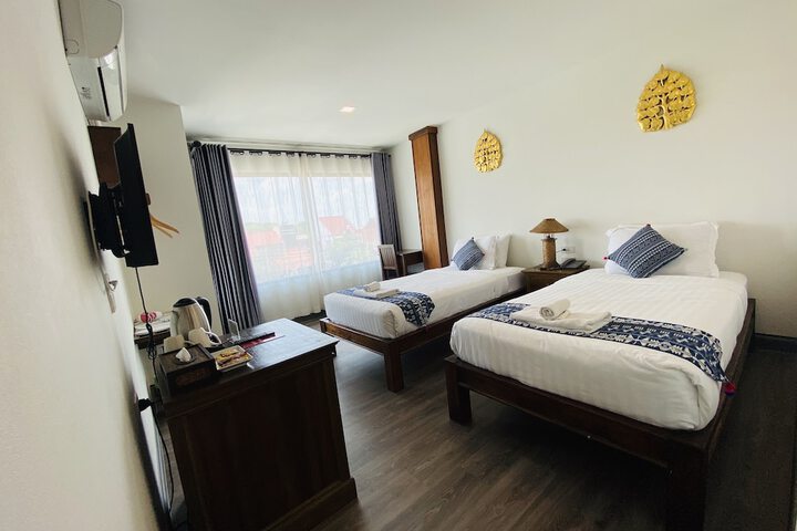 Room 9 of 30