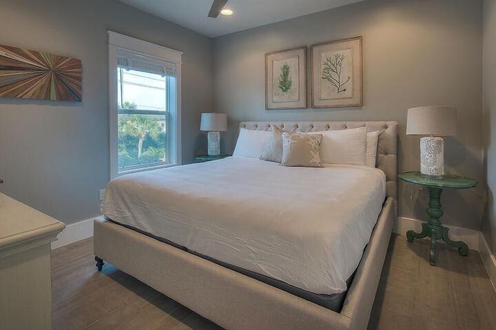 Room 2 of 45