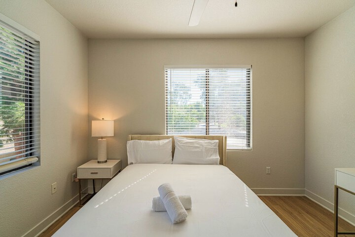 Room 3 of 116
