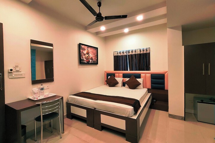 Room 15 of 41