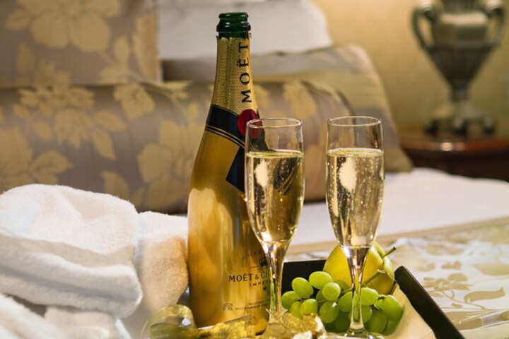 Room amenity