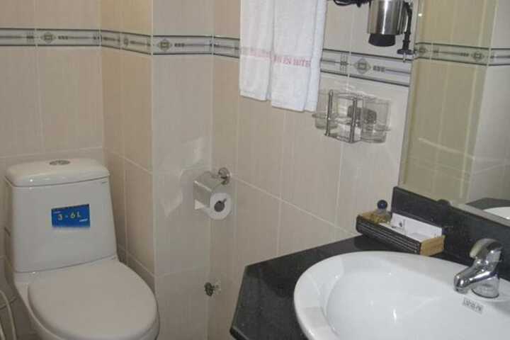 Room 15 of 27