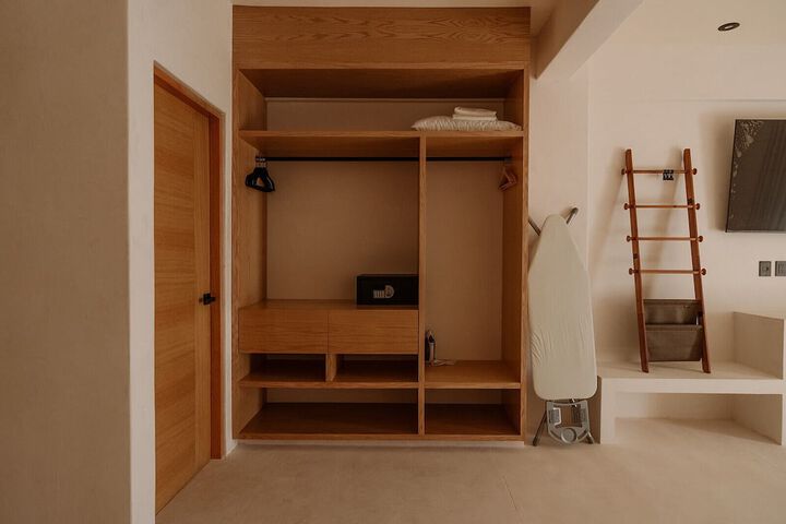 Room 22 of 67