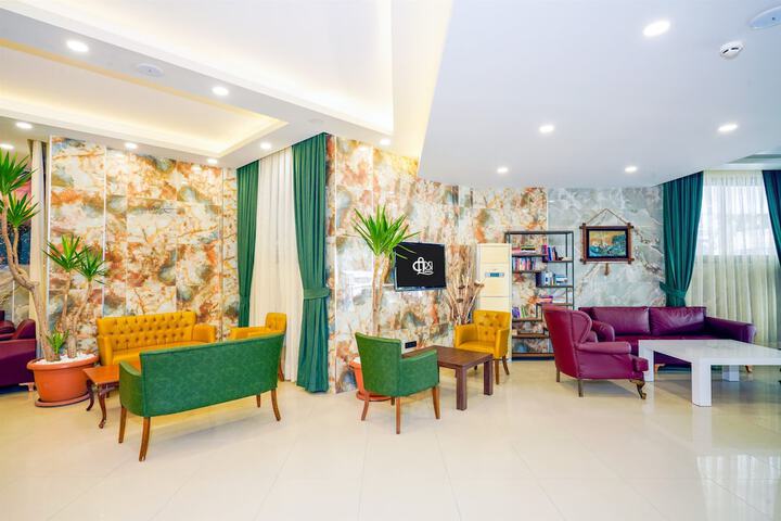 Guest Lobby