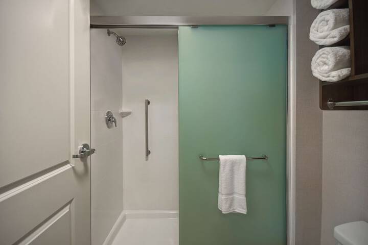 Bathroom shower