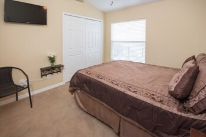 Room 52 of 81