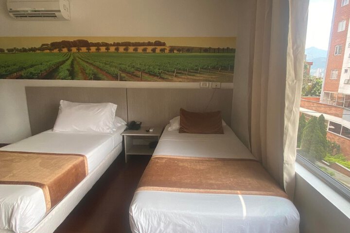 Room 16 of 43