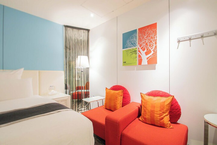 Room 21 of 59