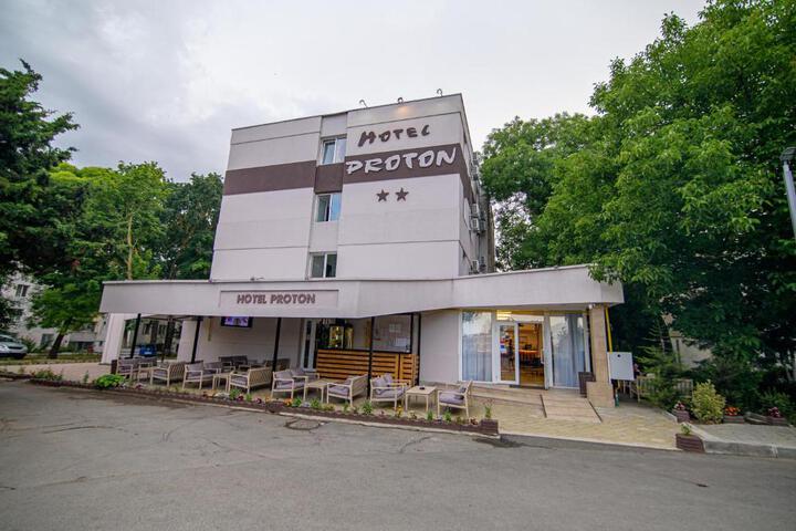 Hotel Proton